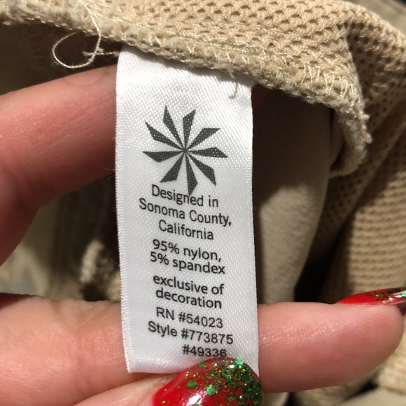 Athleta Dipper tan nylon outdoor pants size 8 Tall - Picture 11 of 11